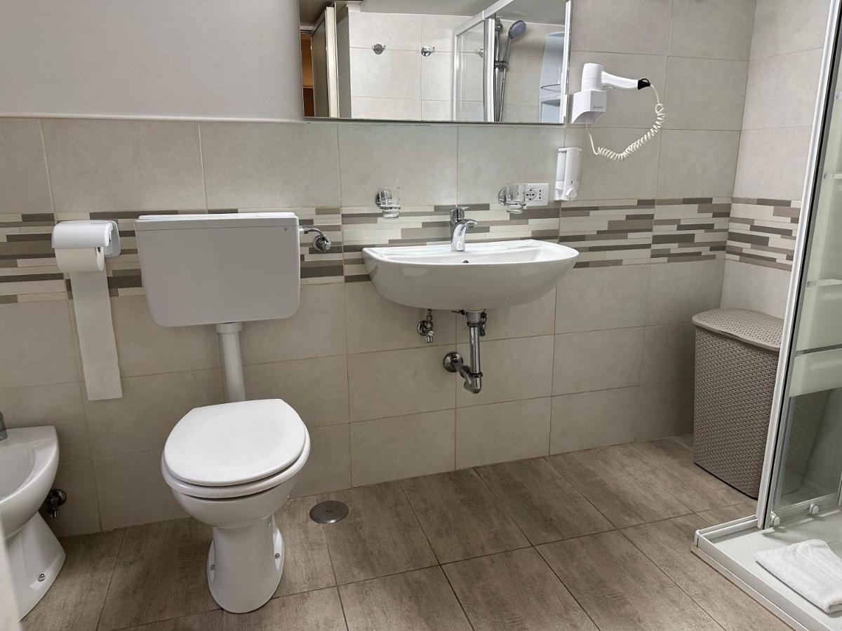 Casa Vacanza Vahid روما المظهر الخارجي الصورة